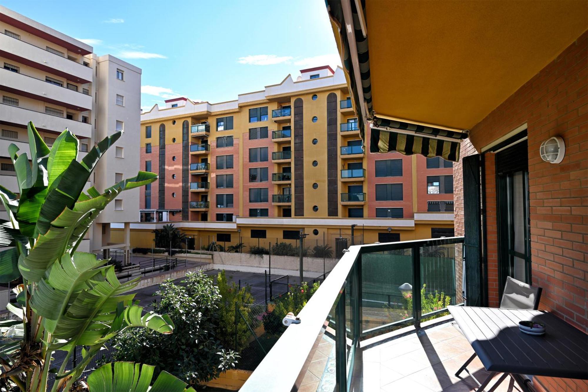 Love Rent4 Malaga Alamar Torremolinos Ngoại thất bức ảnh